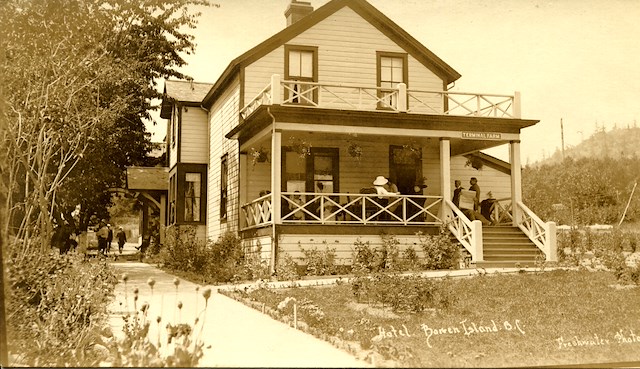 "Terminal Hotel, Bowen Island, B.C." ca 1910, ID 911